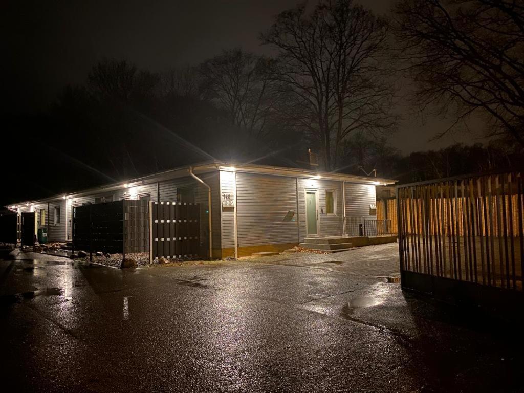 Ado Pension Wedel Exterior photo